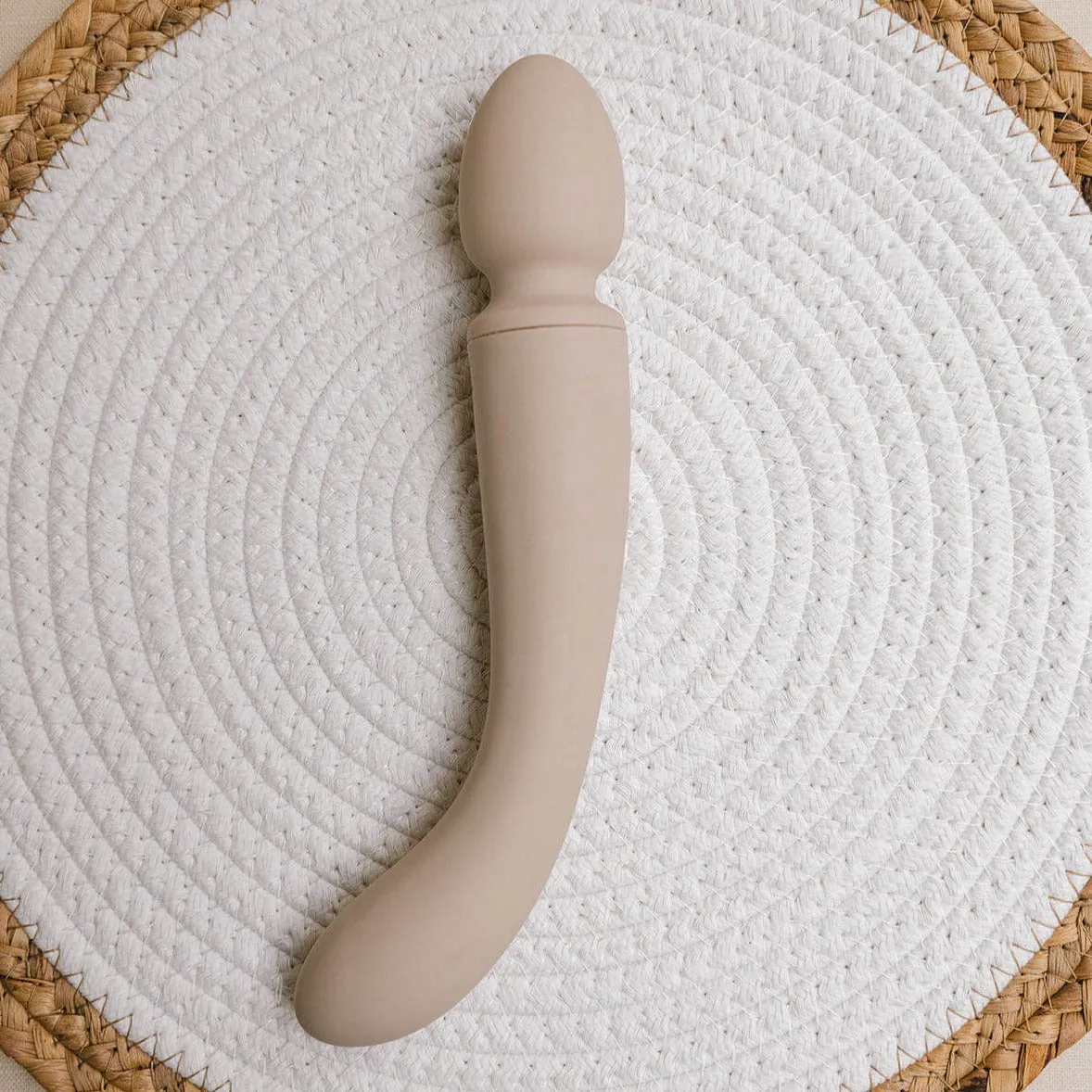 Cassia | Dual-ended and Curved Wand Vibrator