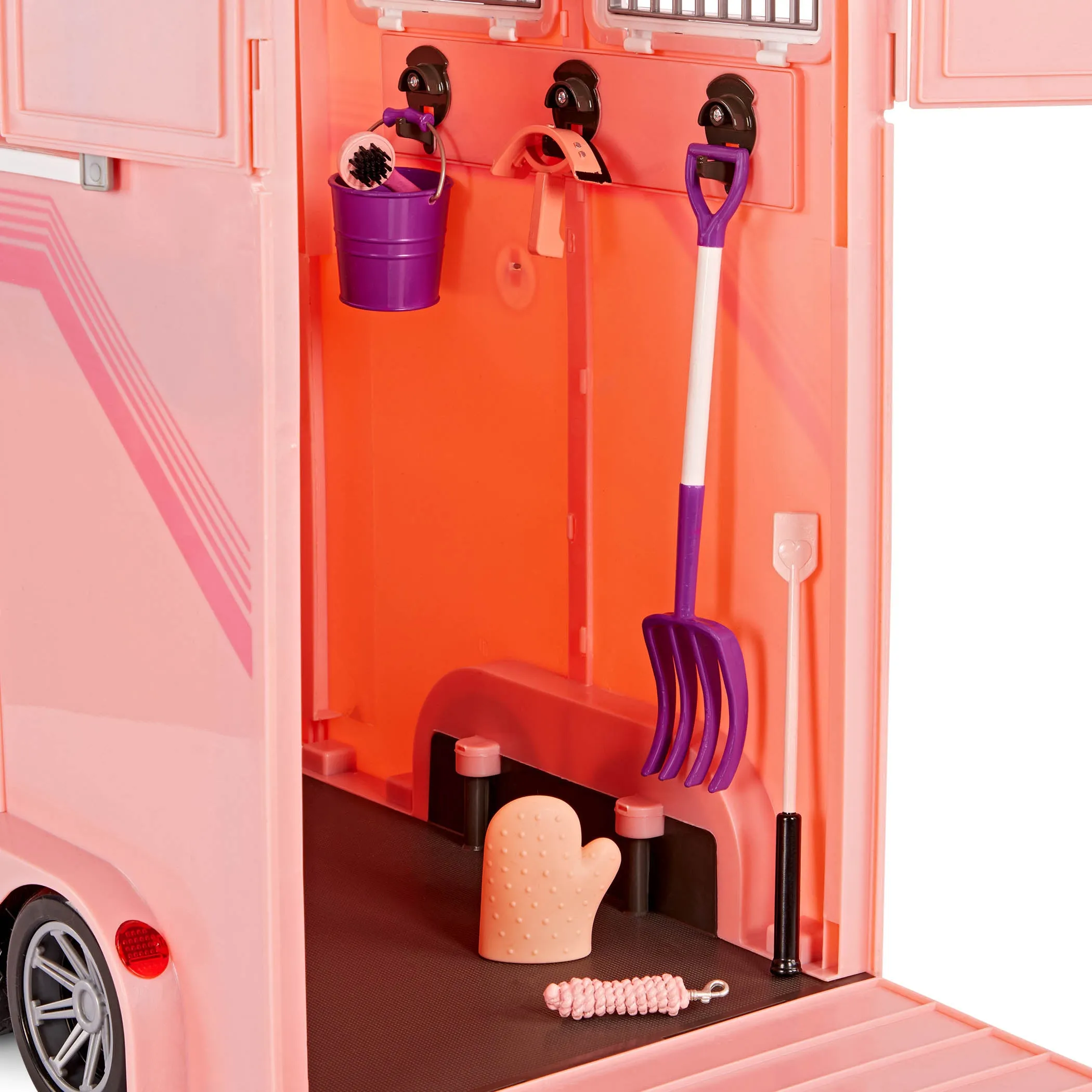 Our Generation Mane to Travel Horse Trailer Set